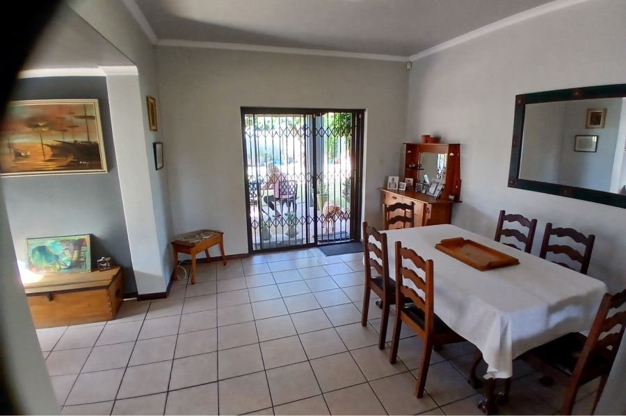 3 Bedroom Property for Sale in Richwood Western Cape